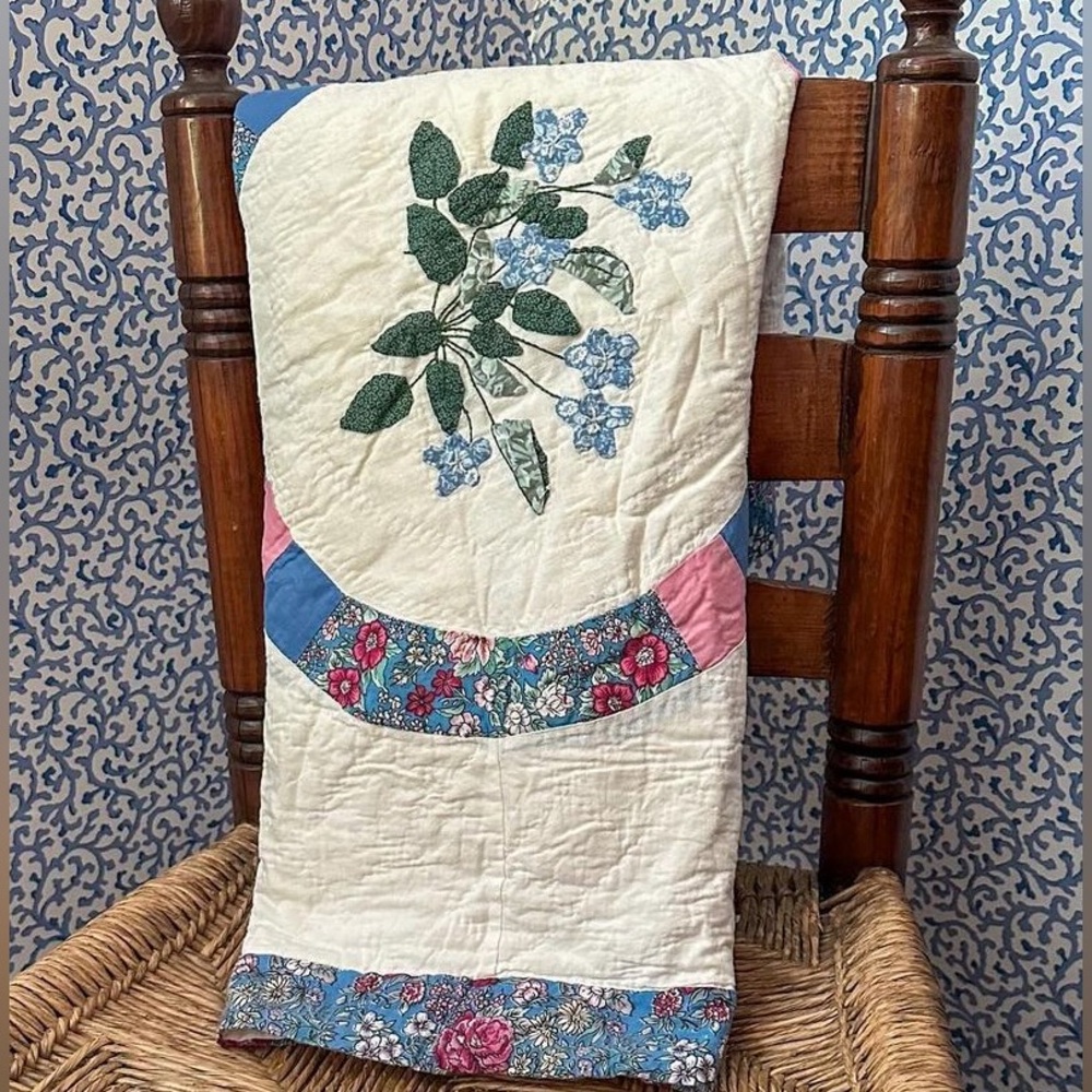 Hand quilted Shams (set of 2)